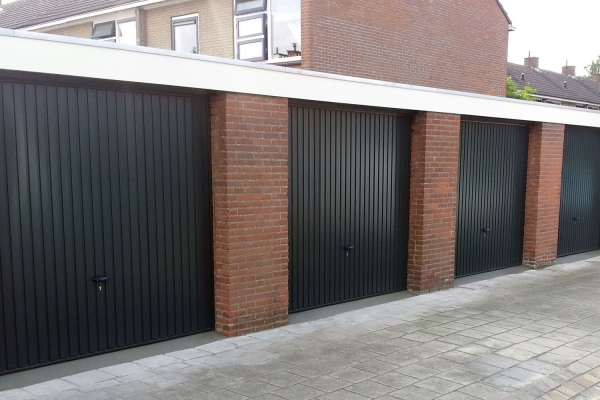 garage-kanteldeurDCEBC521-C9BA-F7B6-3945-7475364AB888.jpg